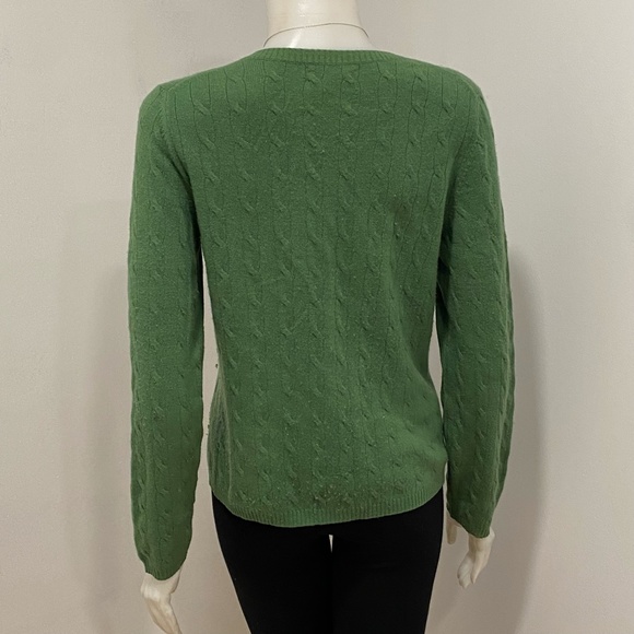 Charter Club 100% Cashmere Women’s Green Cableknit V-Neck Sweater Medium - Picture 2 of 3